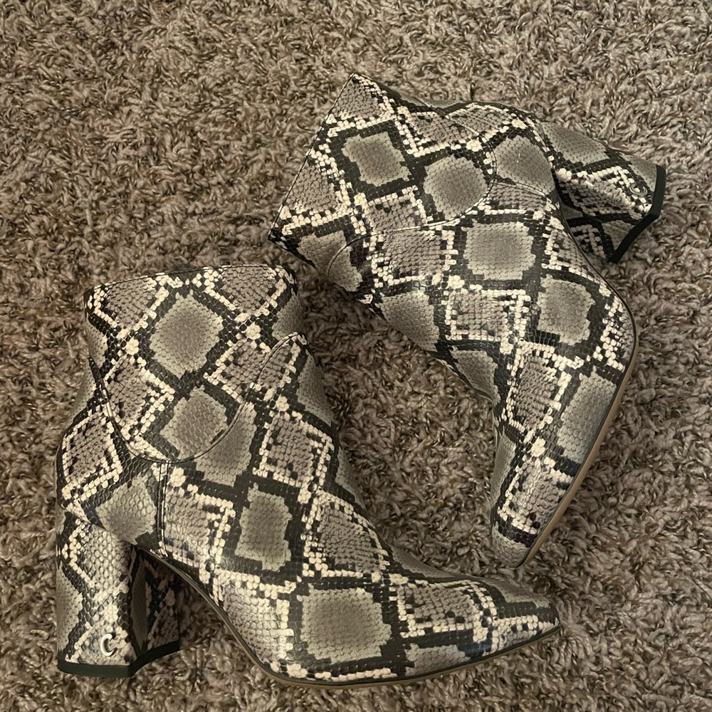 Heeled snake skin booties size 7.5!
